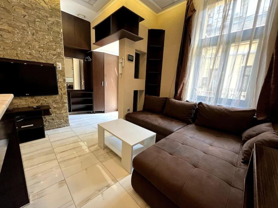 Apartment Terez Korut - Central