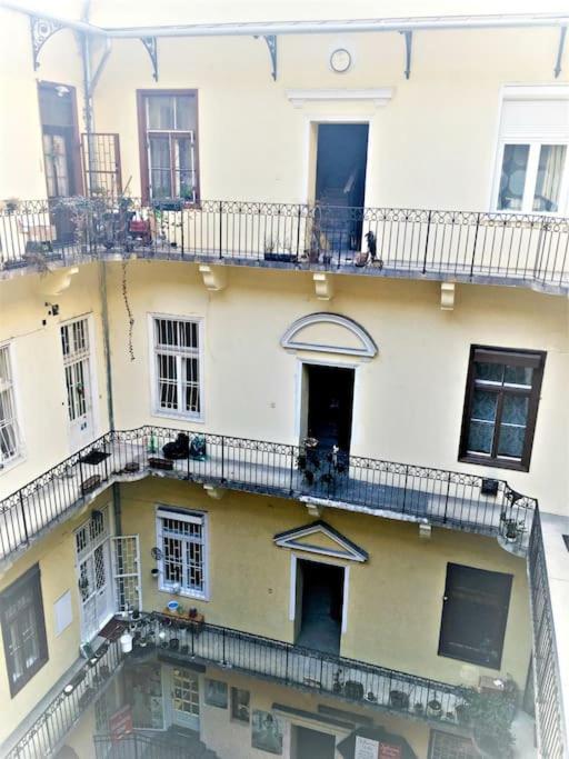 Terez Korut - Central * Budapest